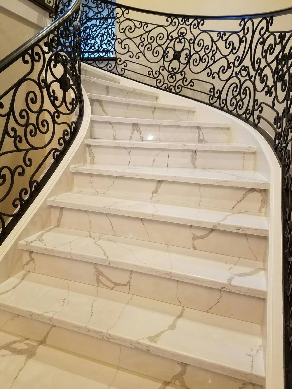 Curved & Grand Stairs