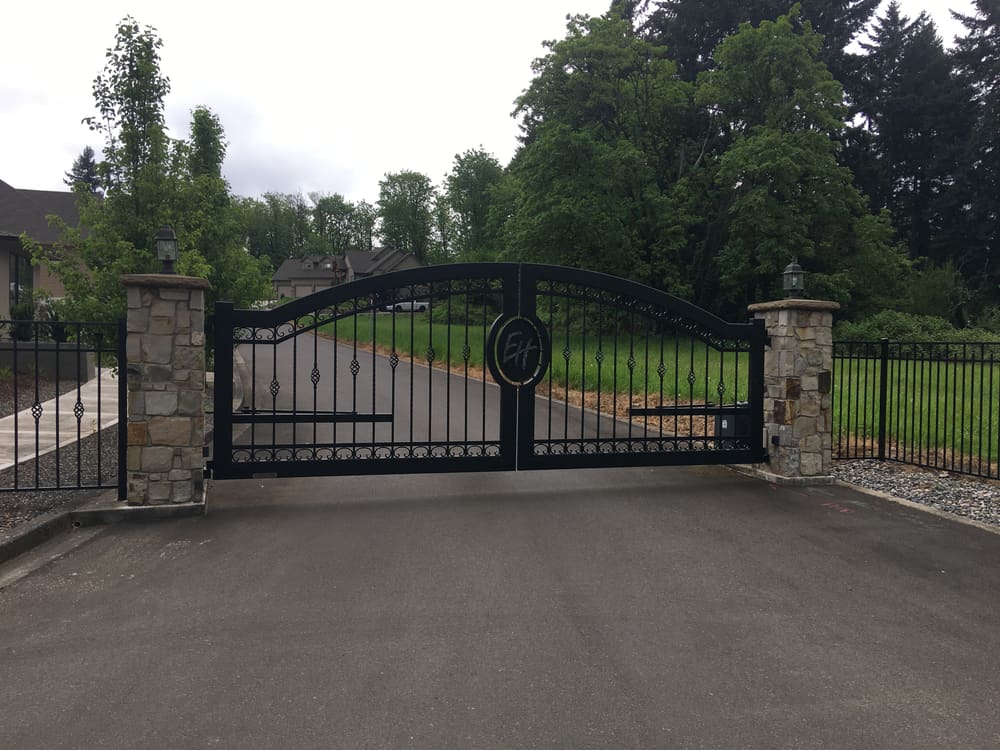 Gates & Fencing